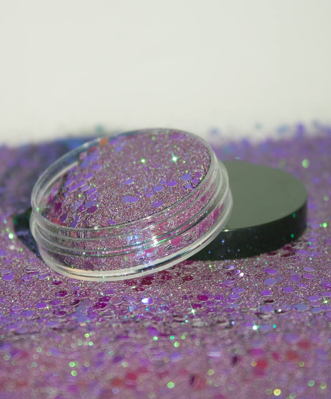 KARIZMA Dream Catcher Body Glitter. 10g Chunky Face Glitter, Hair Glitter, Eye Glitter and Body Glitter for Women. Rave Glitter, Festival Accessories, Cosmetic Glitter Makeup. Loose Glitter Set