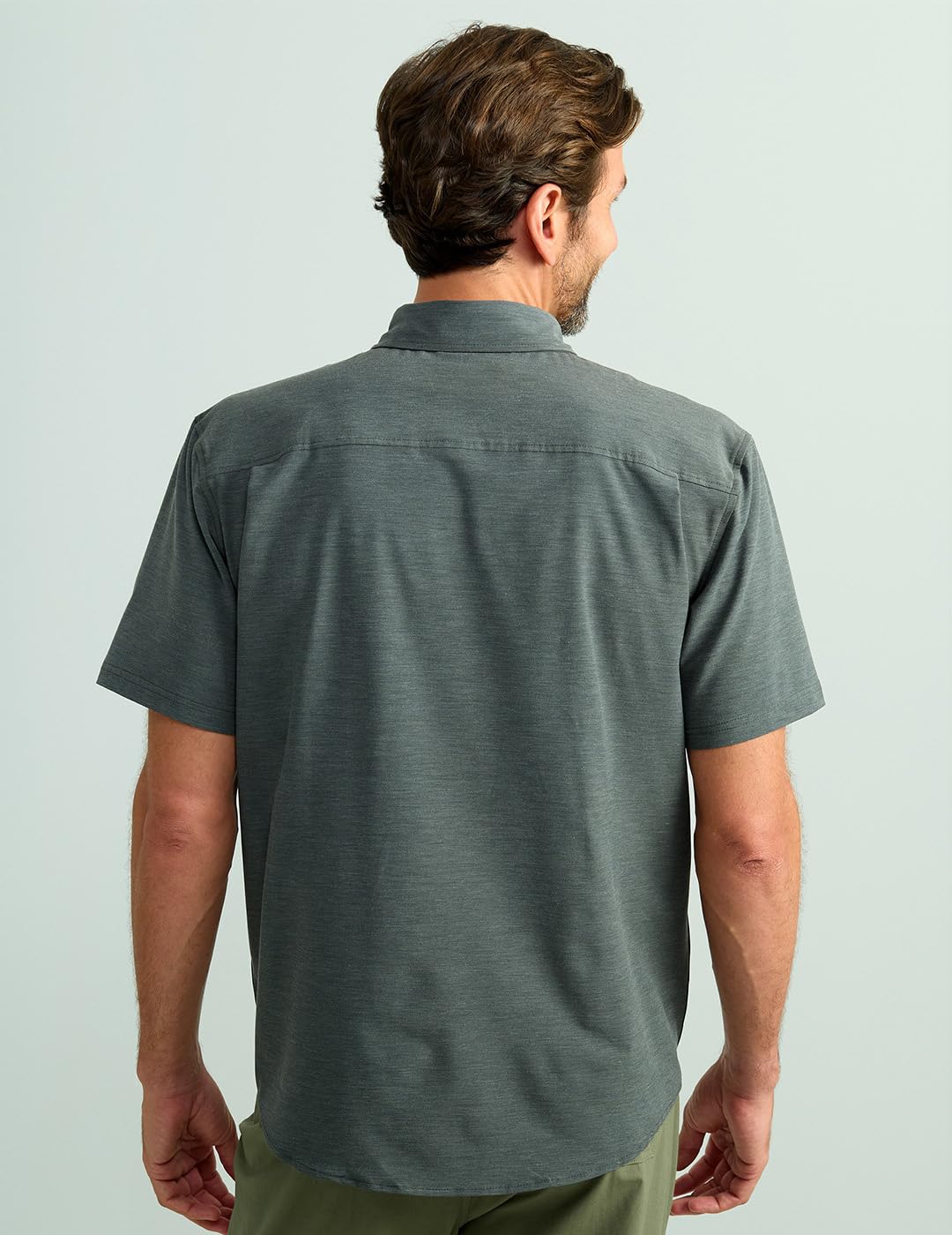 HUK Standard Kona Solid Short Sleeve Fishing Button Down Shirt for Men, Volcanic Ash, Medium