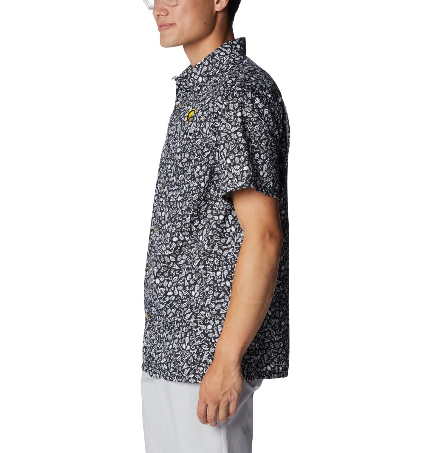 Columbia Men's Collegiate Super Slack Tide Shirt, IW-Black Gameday Print, Small