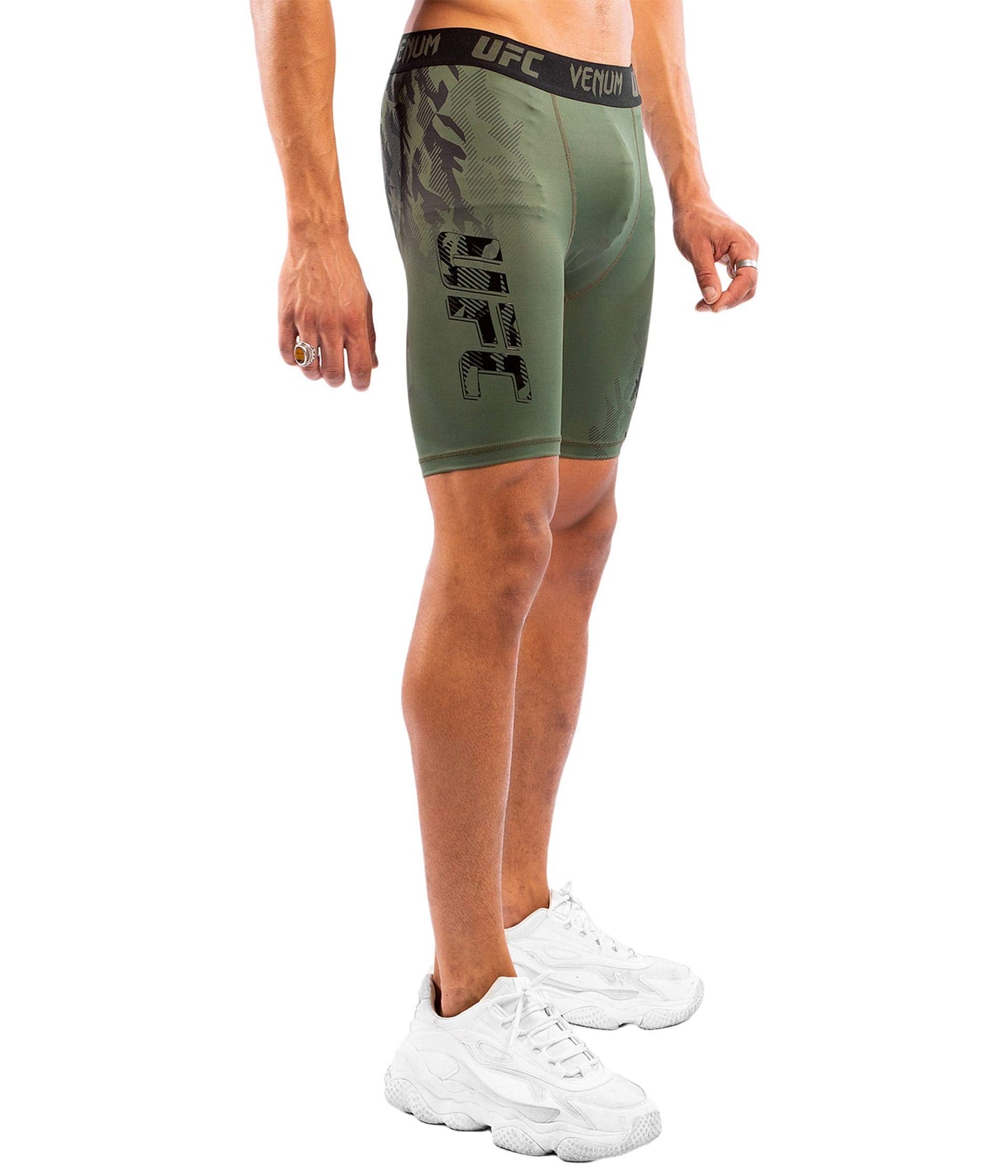 Venum Men's Standard Vale Tudo Shorts, Khaki, X-Large