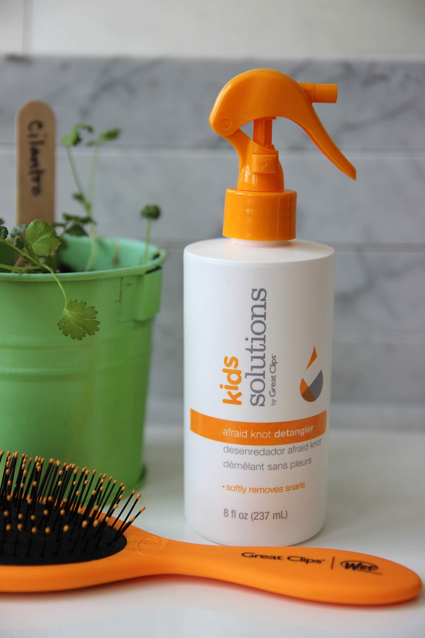 GREAT CLIPS Solutions Kid's Afraid Knot Detangler, 8oz | Light Detangling Spray for Children | Protects & Moisturizes Hair | Recommended for Ages 4-10