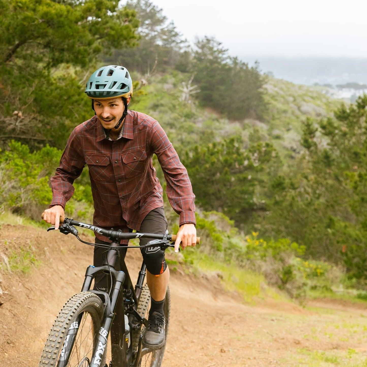 Club Ride Apparel Daniel Flannel Long Sleeve Shirt - Men's Snap Down Cycling Top - Black Bumble - Small