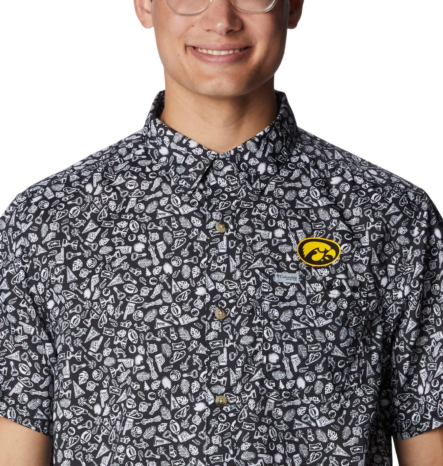 Columbia Men's Collegiate Super Slack Tide Shirt, IW-Black Gameday Print, Small