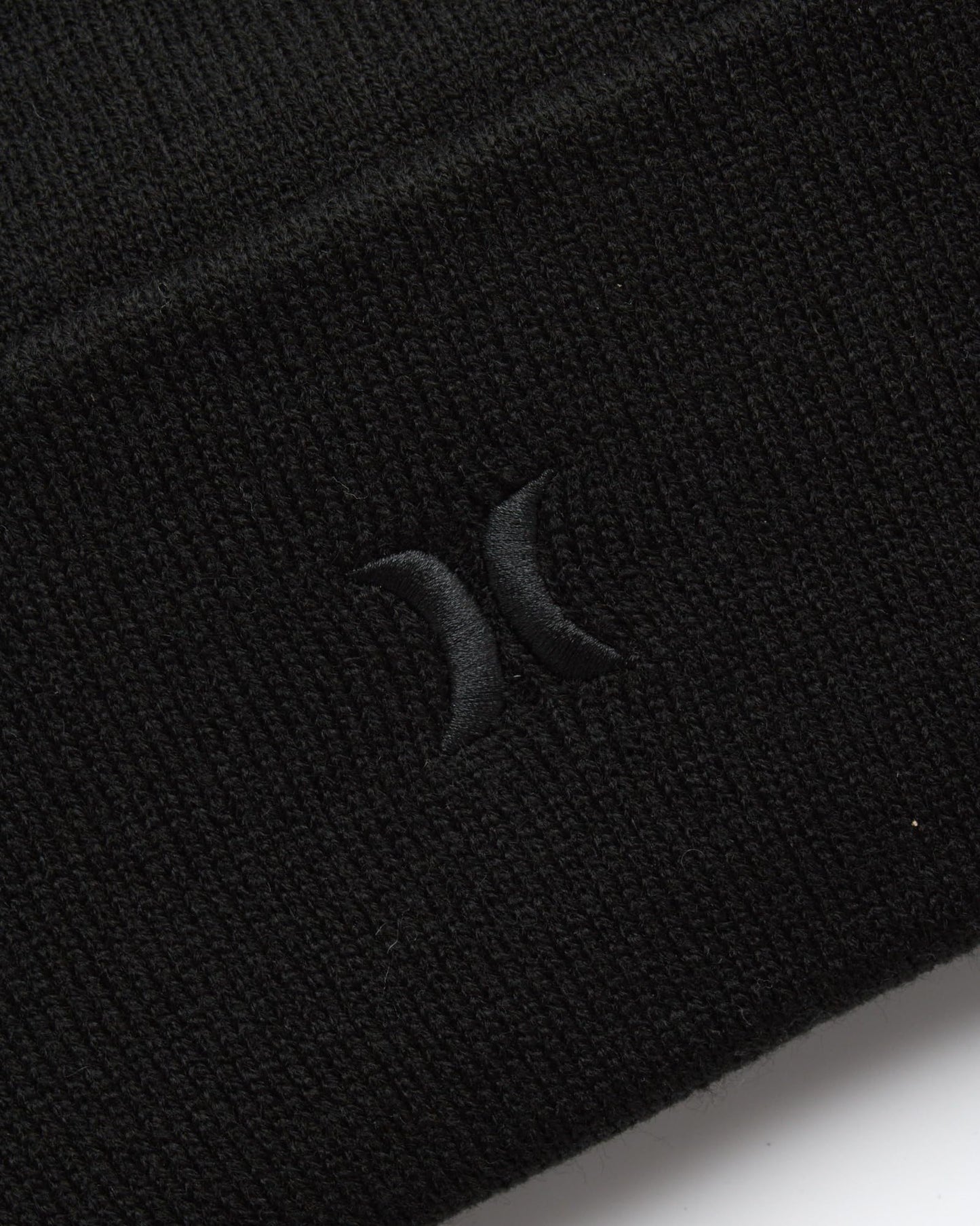 Hurley Men's Winter Hat - Heavyweight Slouchy Fit Icon Cuffed Beanie, Pure Black