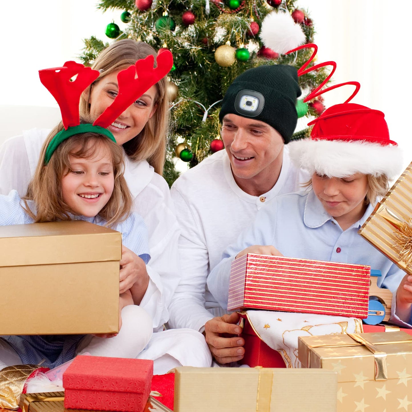 Ocatoma Gifts for Men,LED Unisex Beanie Warm Hat with Light Gift Idea for Dad,Father,Boyfriend,Mechanic,Stocking Stuffers Black