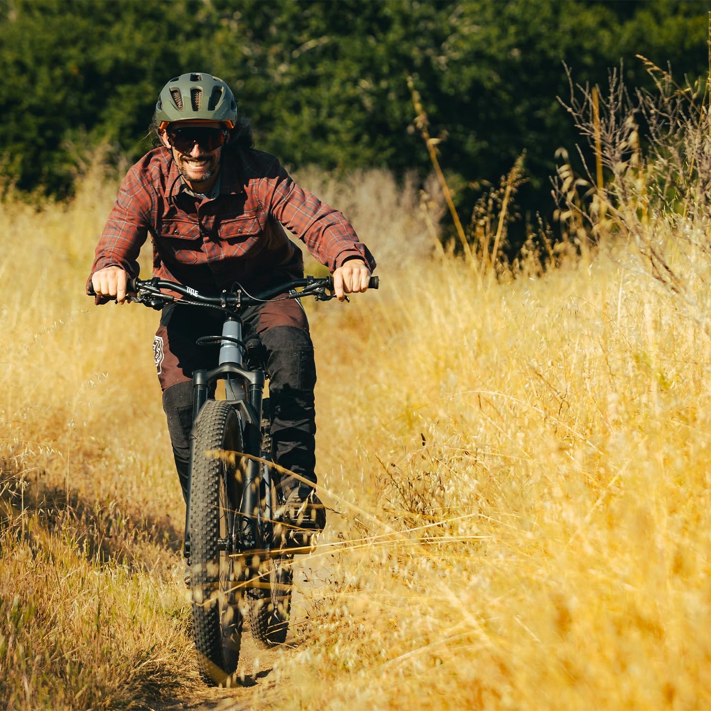 Club Ride Apparel Daniel Flannel Long Sleeve Shirt - Men's Snap Down Cycling Top - Black Bumble - Small