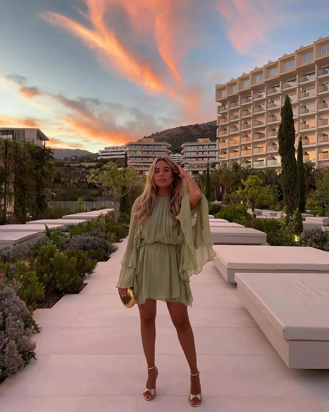 Elegant Green Ruffles Mini Dress For Women Fashion Long Flare Sleeves Round Neck Casual Short Vestidos 2025 Summer Holiday Robes